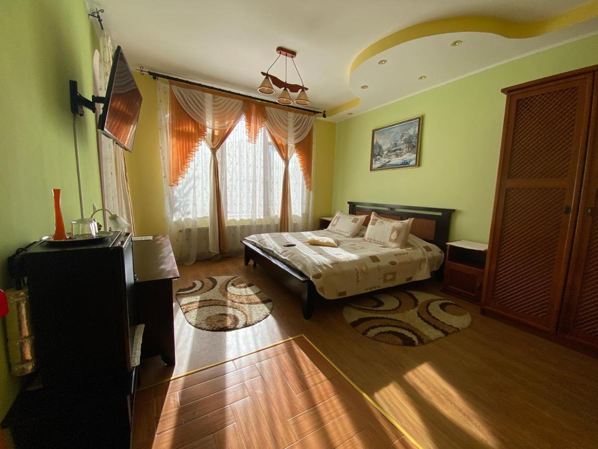 Pensiunea Crocus - Sauna & Billiard Poiana Brašov Exteriér fotografie