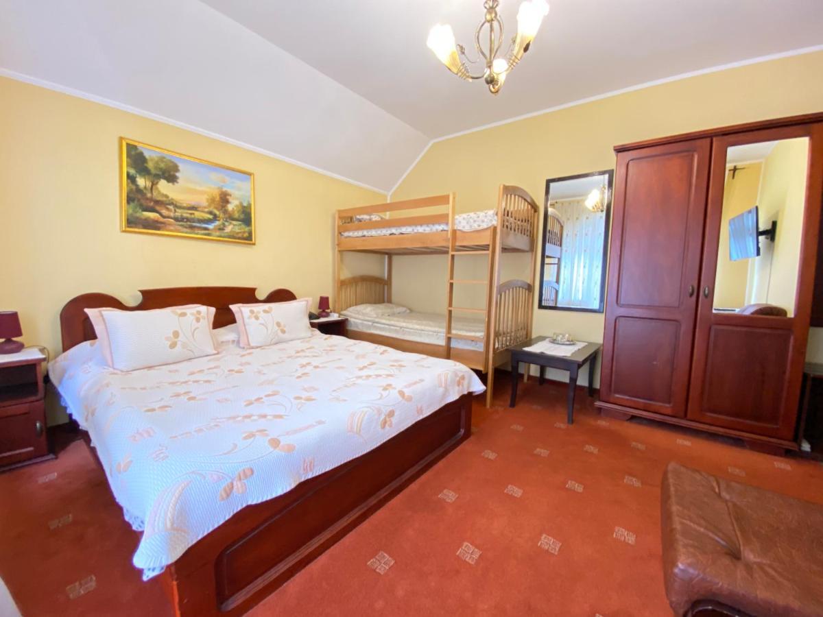 Pensiunea Crocus - Sauna & Billiard Poiana Brašov Exteriér fotografie