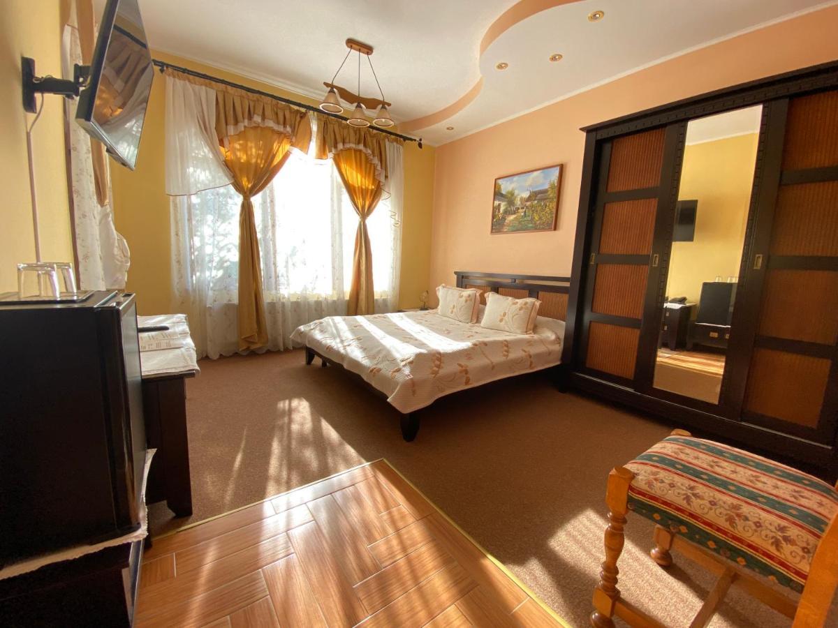 Pensiunea Crocus - Sauna & Billiard Poiana Brašov Exteriér fotografie
