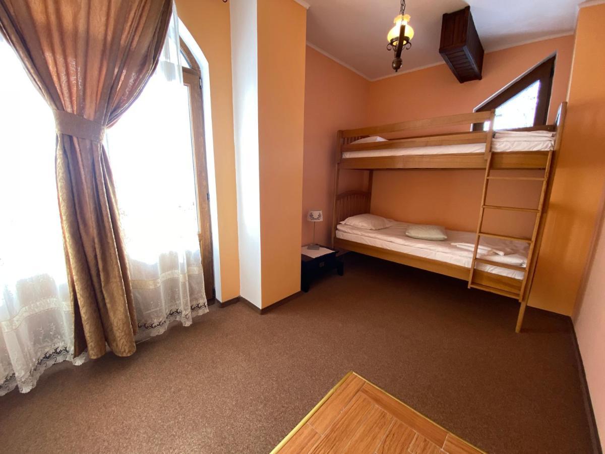Pensiunea Crocus - Sauna & Billiard Poiana Brašov Exteriér fotografie