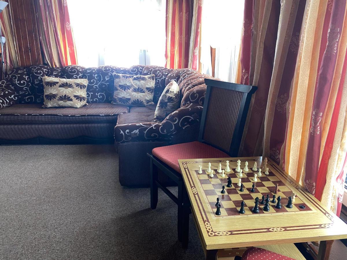Pensiunea Crocus - Sauna & Billiard Poiana Brašov Exteriér fotografie