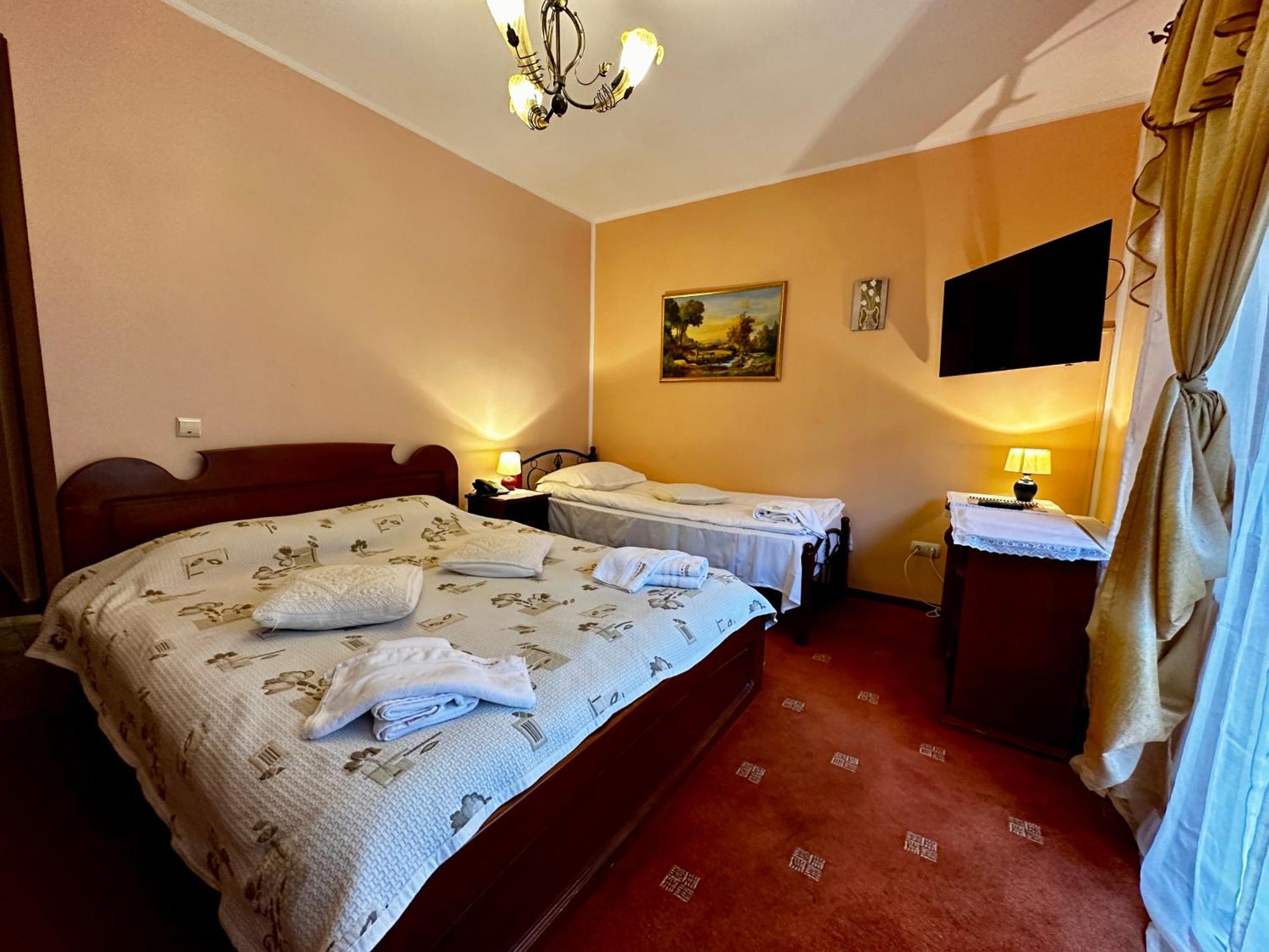 Pensiunea Crocus - Sauna & Billiard Poiana Brašov Exteriér fotografie