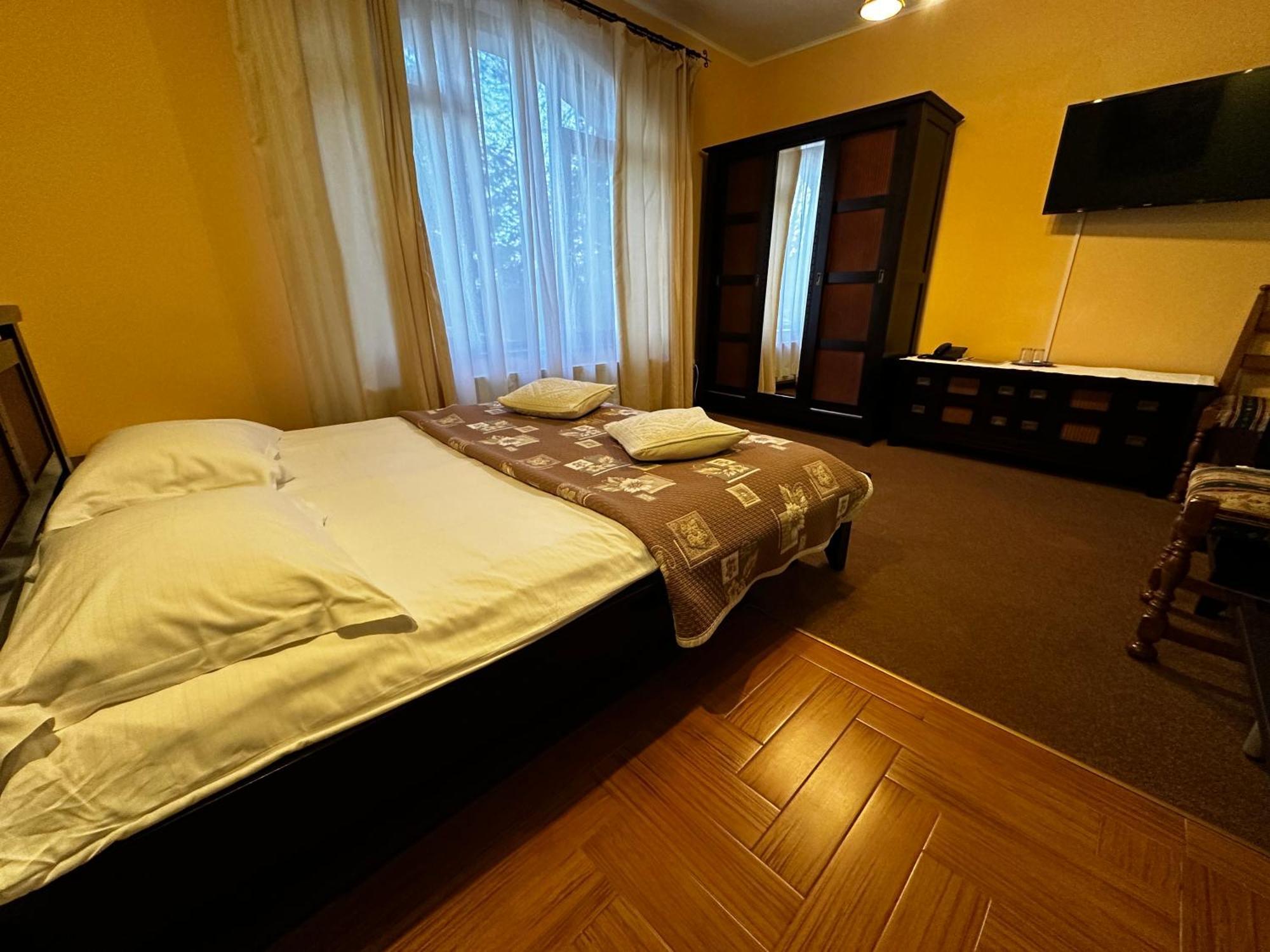 Pensiunea Crocus - Sauna & Billiard Poiana Brašov Exteriér fotografie