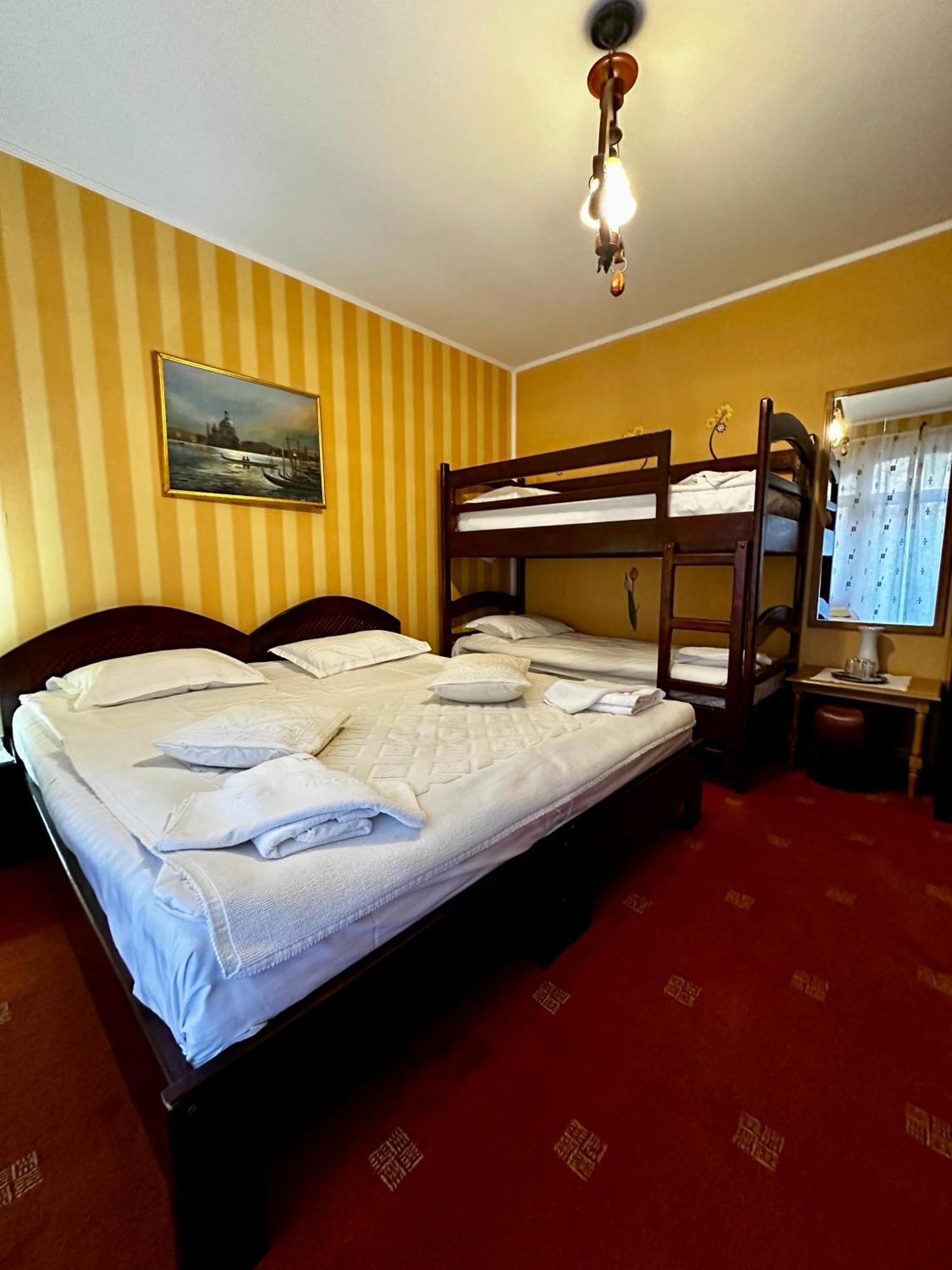 Pensiunea Crocus - Sauna & Billiard Poiana Brašov Exteriér fotografie