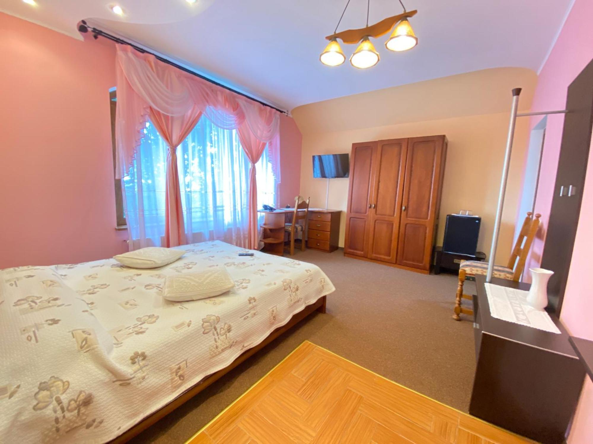Pensiunea Crocus - Sauna & Billiard Poiana Brašov Exteriér fotografie