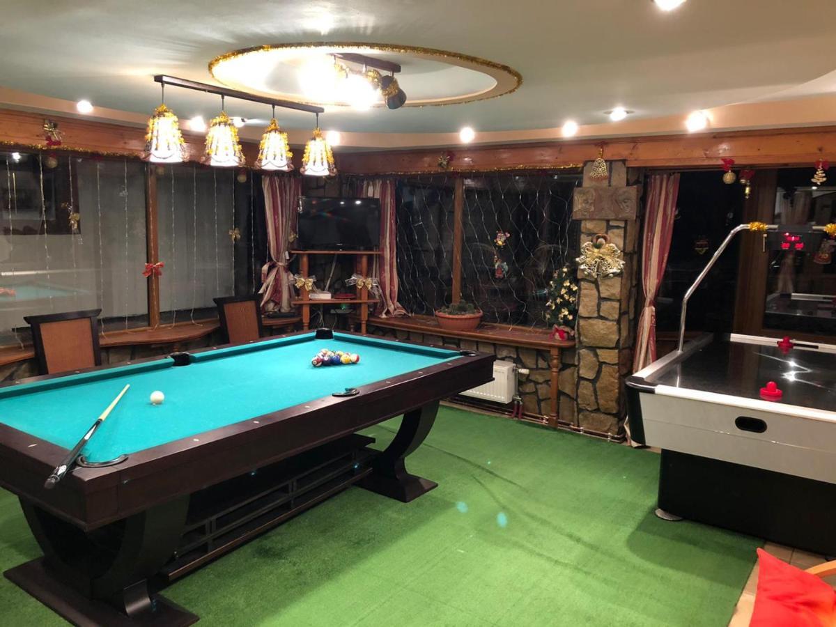 Pensiunea Crocus - Sauna & Billiard Poiana Brašov Exteriér fotografie